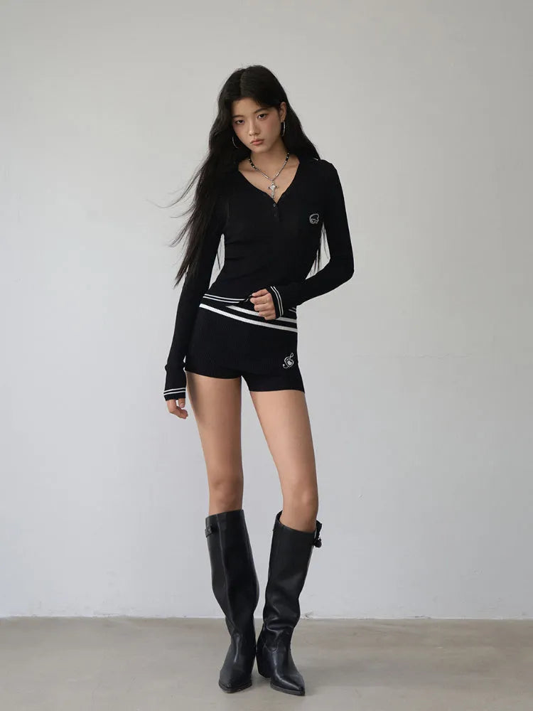 Contrast-colored Stripe Heart-wing T-shirt & Shorts Set