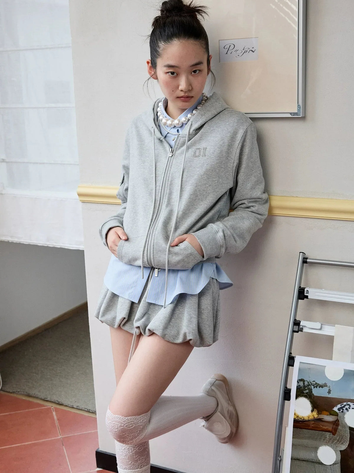 Solid Color Shell Button Fitted Shirt